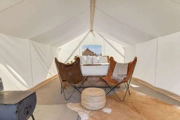 Safari Tent - Shared Bath