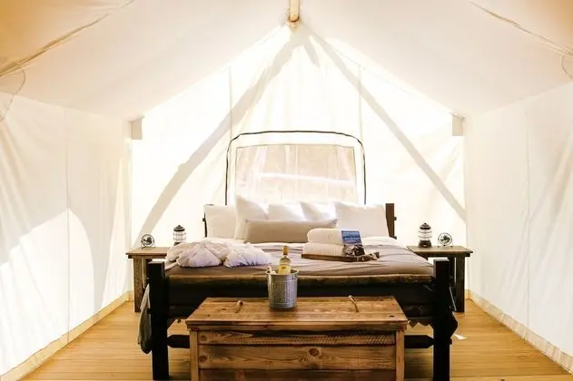 Safari with Kids Tent - Shared Bathroom