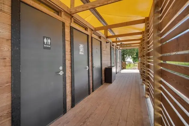 Safari with Kids Tent - Shared Bathroom