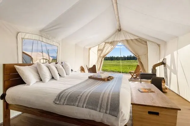 Deluxe Tent - Private Bath