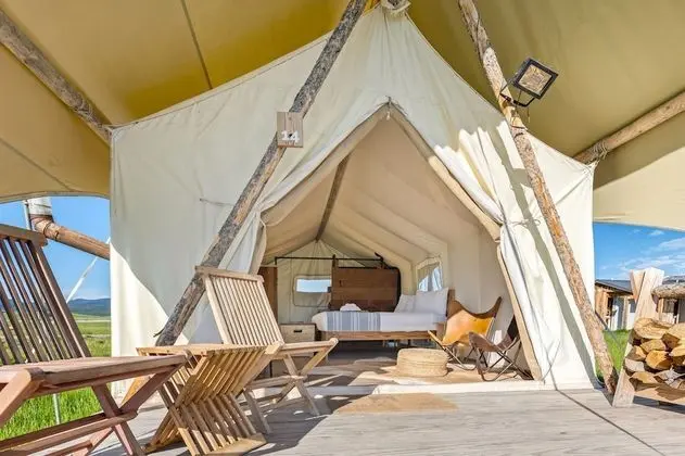 Deluxe Tent - Private Bath