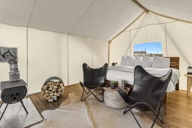 Safari with Kids Tent - Shared Bath