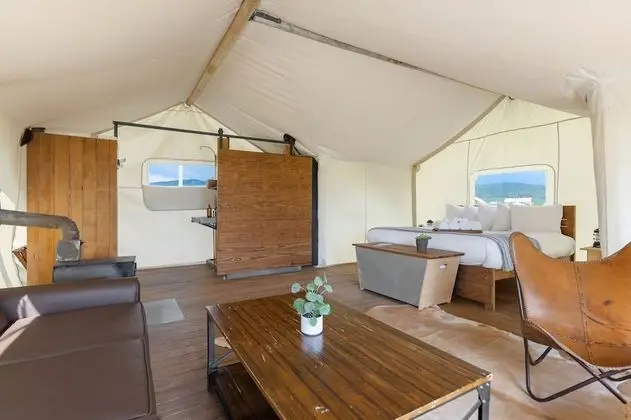 Suite with Kids Tent - Private Bath