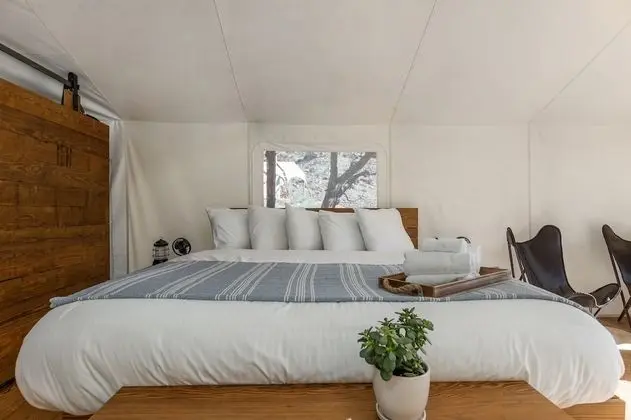 Deluxe with Kids Tent - Private Bath