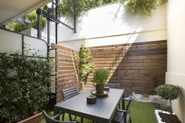 Apart Daire, Veranda