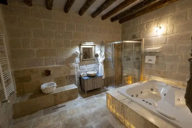 Deluxe Jakuzili Suite,    , Jakuzili ve Teraslı