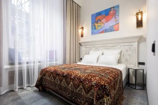 Standard Tek Büyük Yataklı Oda