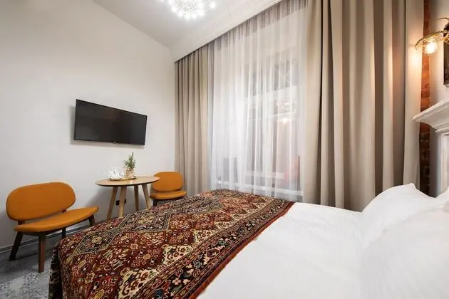 Standard Tek Büyük Yataklı Oda