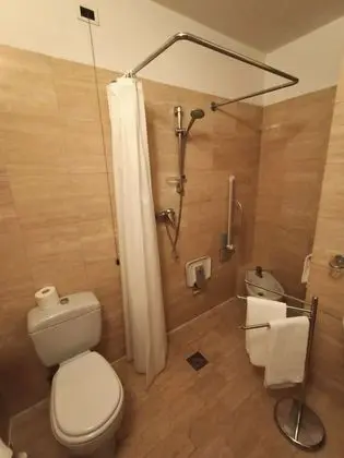 Tek Büyük Yataklı Oda, Teras