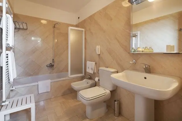 Tek Büyük Yataklı Oda, Teras