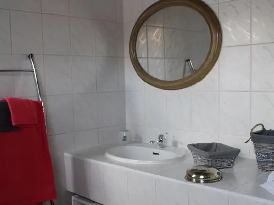 Standard Tek Büyük veya İki Ayrı Yataklı Oda, Teras (2ème étage )