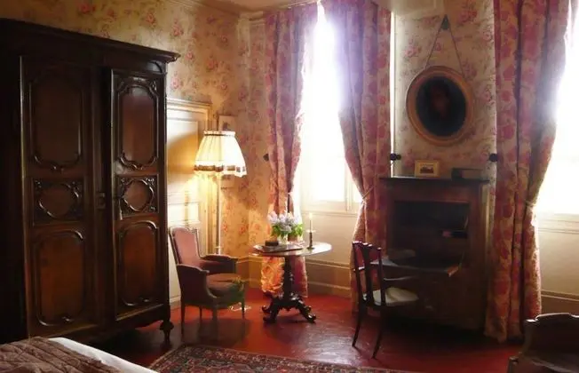 Romantic Tek Büyük Yataklı Oda (Pia)