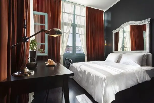 Design Oda, 1 En Büyük (King) Boy Yatak, Sigara İçilmez, Şehir Manzaralı