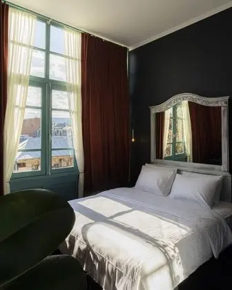 Design Oda, 1 En Büyük (King) Boy Yatak, Sigara İçilmez, Şehir Manzaralı