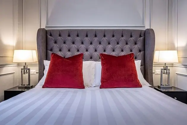 Exclusive Tek Büyük Yataklı Oda
