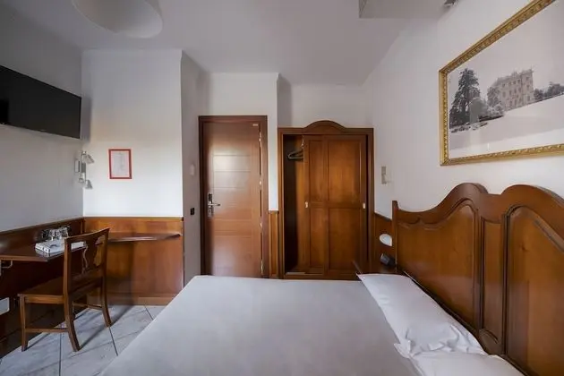 Standard Tek Büyük veya İki Ayrı Yataklı Oda, Şehir Manzaralı