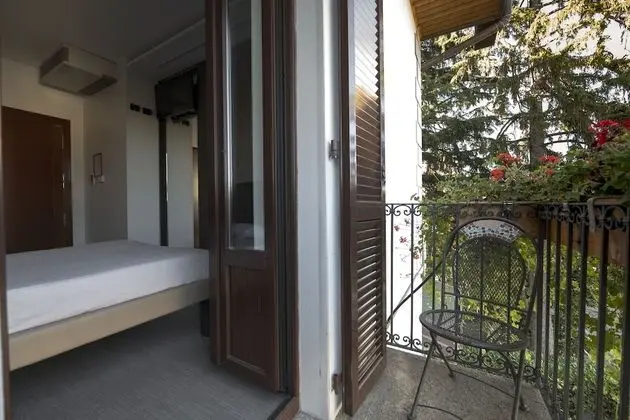 Standard Tek Büyük veya İki Ayrı Yataklı Oda, Şehir Manzaralı