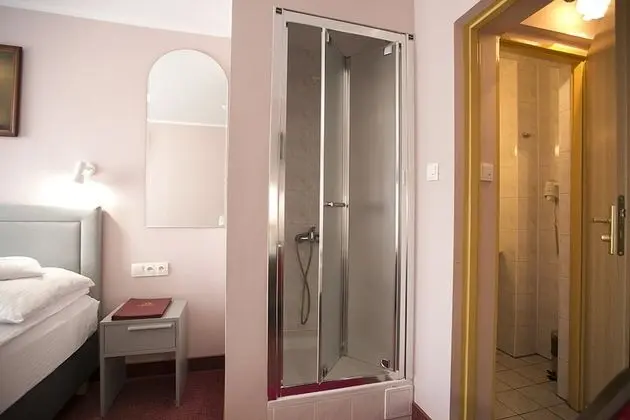Comfort Tek Kişilik Oda, 1 Büyük (Queen) Boy Yatak, Sigara İçilmez