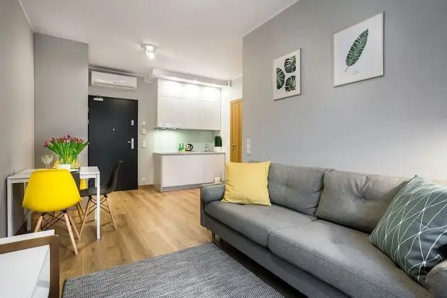 Deluxe Apart Daire, 1 Büyük (Queen) Boy Yatak ve Çekyat, Balkon (3rd floor, Dominikanska Street)