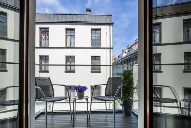 Deluxe Apart Daire, 1 Büyük (Queen) Boy Yatak ve Çekyat, Balkon (3rd floor, Dominikanska Street)