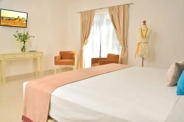Lace Luxury Jr Suite