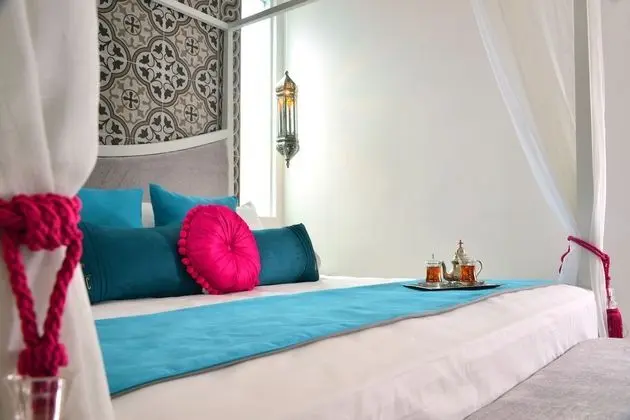 Mosaic Master Suite