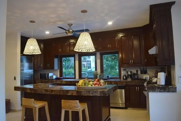 Apart Daire, Birden Çok Yatak, Plaj Manzaralı (Steps to Best Beach VILLA UNICA 6Bedr)