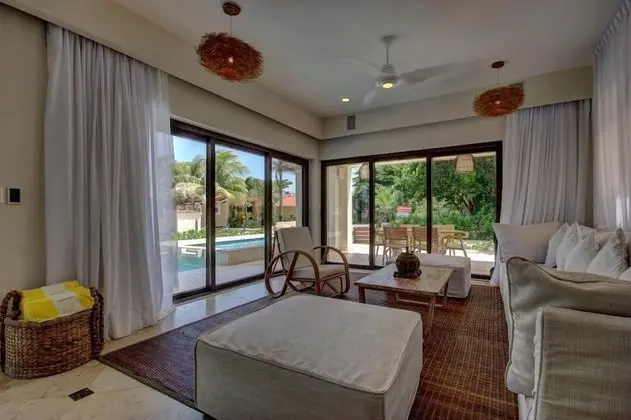 Apart Daire, Birden Çok Yatak, Plaj Manzaralı (Steps to Best Beach VILLA UNICA 6Bedr)