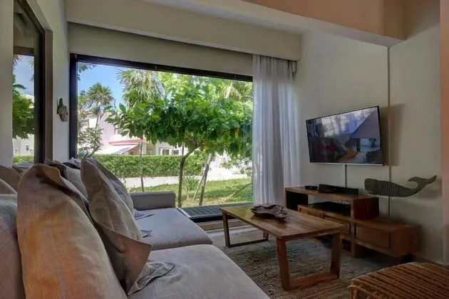 Apart Daire, Birden Çok Yatak, Plaj Manzaralı (Steps to Best Beach VILLA UNICA 6Bedr)