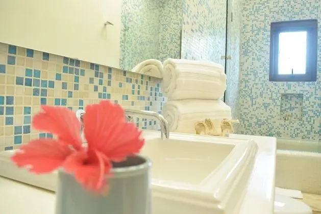 Apart Daire, Birden Çok Yatak, Plaj Manzaralı (Steps to Best Beach VILLA UNICA 6Bedr)