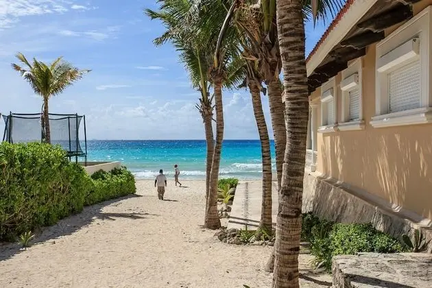 Apart Daire, Birden Çok Yatak, Plaj Manzaralı (Steps to Best Beach VILLA UNICA 6Bedr)