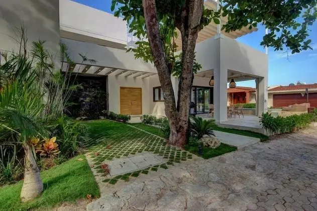 Apart Daire, Birden Çok Yatak, Plaj Manzaralı (Steps to Best Beach VILLA UNICA 6Bedr)