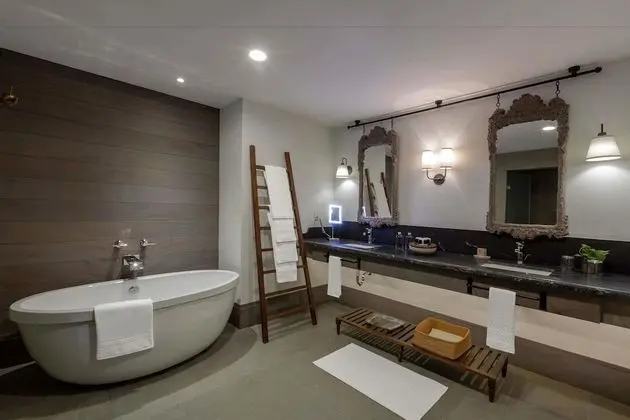 Alto Ocean View King