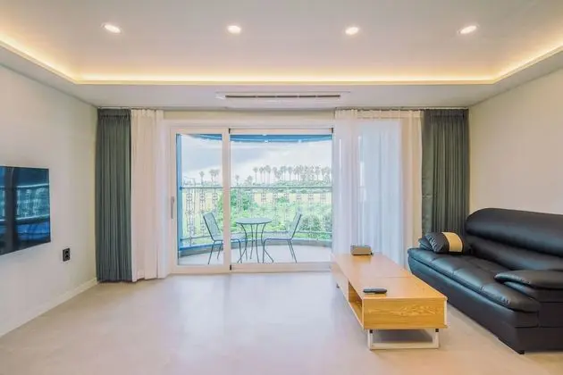 Sanbang Room (30 pyeong in size)