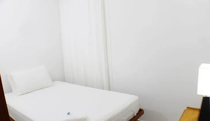 POSEIDON STANDARD 3 ROOMS