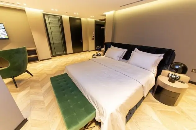 Deluxe Stüdyo Süit, Göl Manzaralı