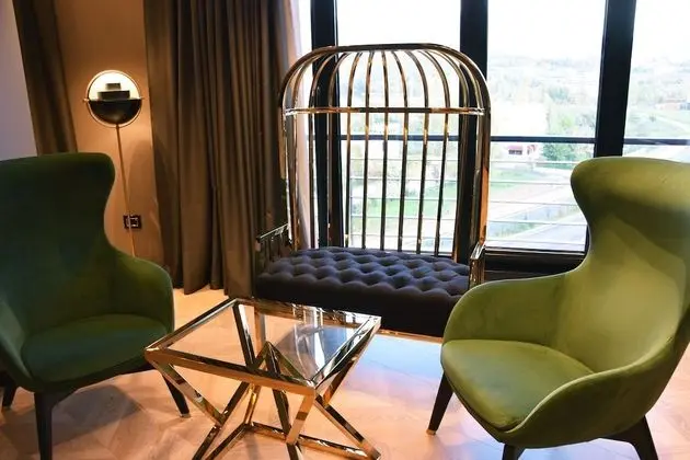 Deluxe Stüdyo Süit, Göl Manzaralı