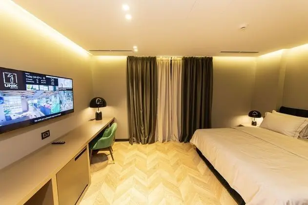 Deluxe Tek Büyük Yataklı Oda