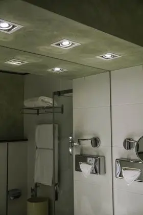 Classic Tek Büyük Yataklı Oda