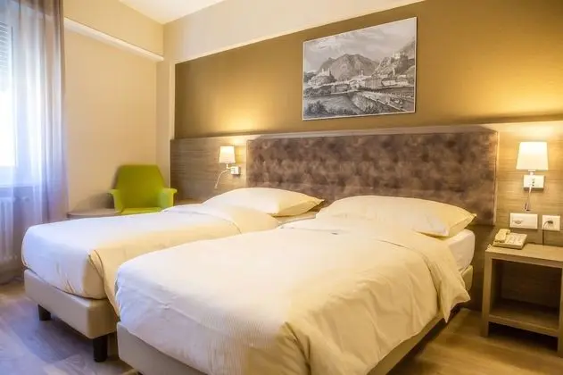 Comfort Tek Büyük veya İki Ayrı Yataklı Oda (Balcony)