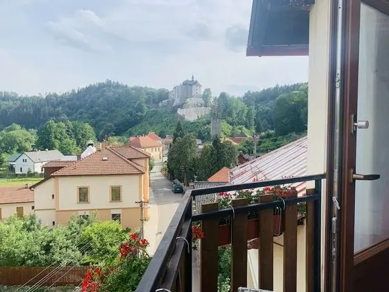 Romantic Tek Büyük Yataklı Oda