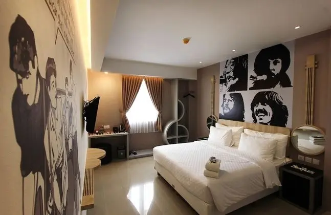 Deluxe Tek Büyük Yataklı Oda
