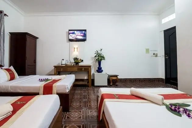 Üç Kişilik Oda (with Free Airport Pick Up)