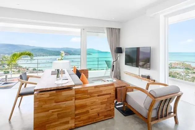 Grand Deluxe Corner Suite