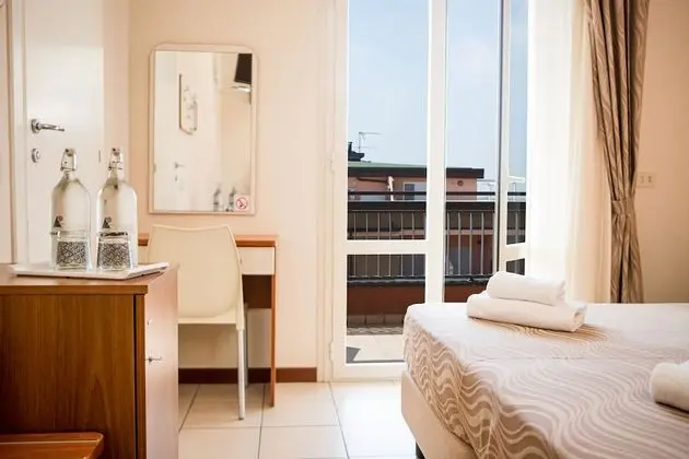 Standard Dört Kişilik Oda, Balkon