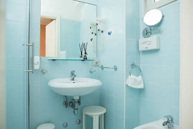 Standard Üç Kişilik Oda, Balkon