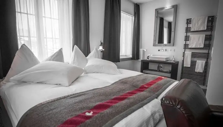 Deluxe Tek Büyük Yataklı Oda