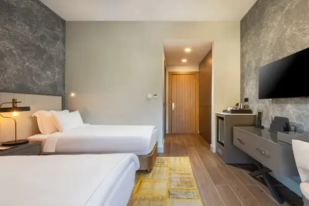 Comfort Oda Ana Bina Kara Manzaralı