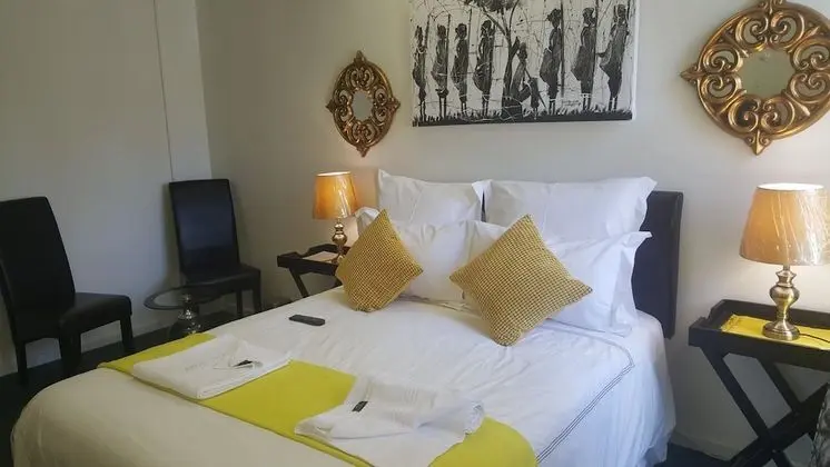 Deluxe Tek Büyük Yataklı Oda