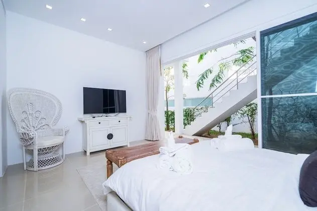 Luxury Sea View Pool Villa B 3-Bedroom